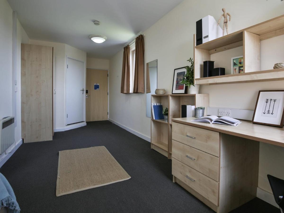 Apartment For Students Only Iq Will Wyatt Court